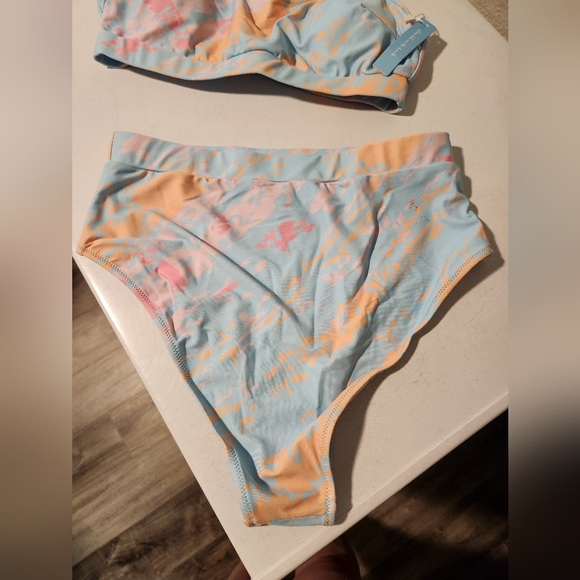 Colorful Bikini Set - Picture 4 of 10